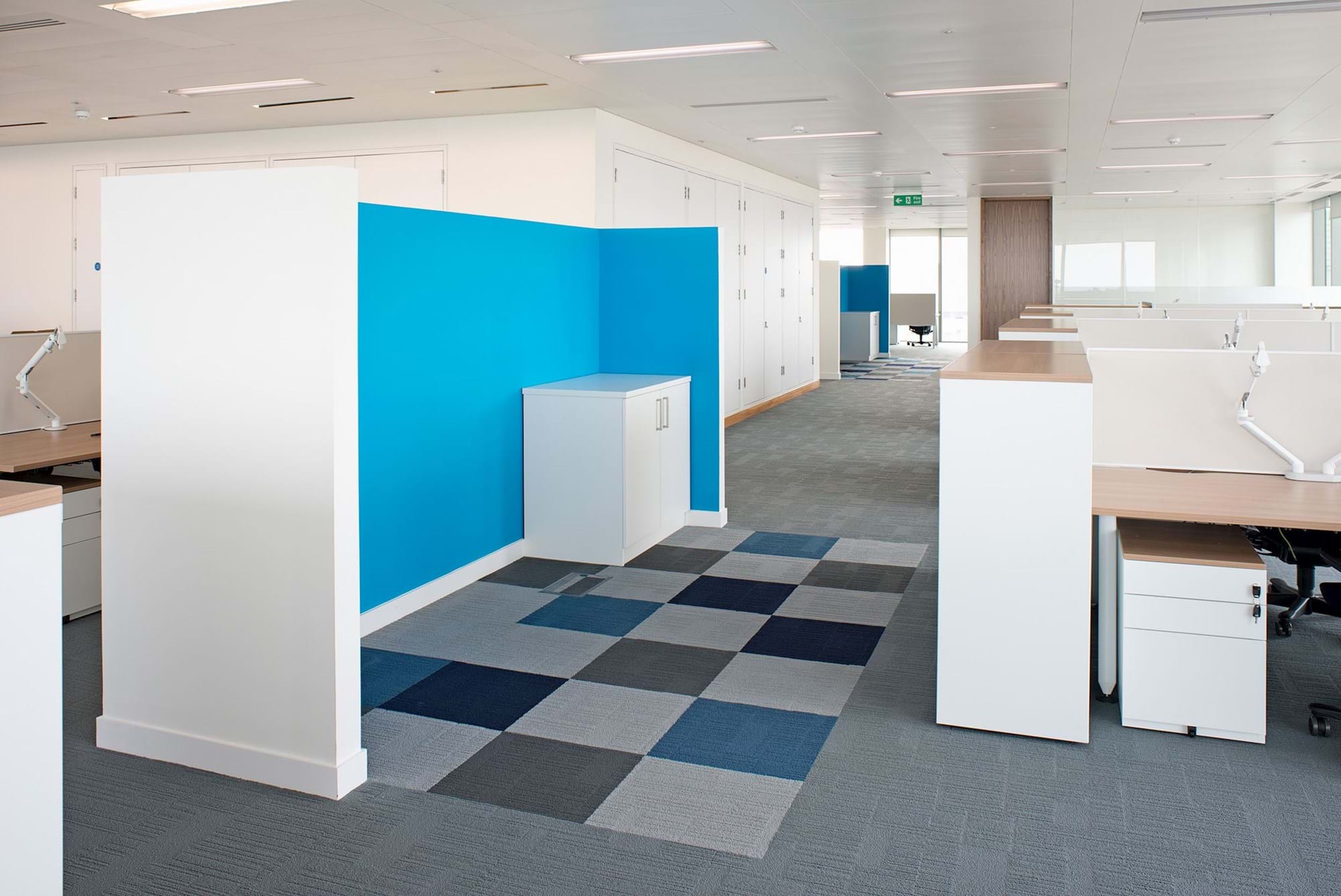 Modus Workspace office design, fit out and refurbishment - Financial Business - Special Features - Marsh 12 highres sRGB.jpg