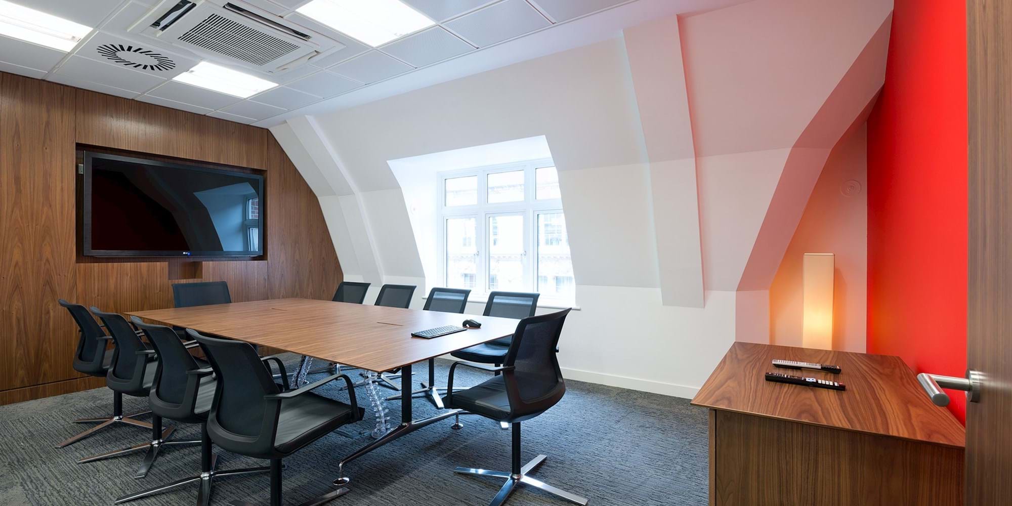 Modus Workspace office design, fit out and refurbishment - MIG Capital - Meeting Room - Mig_Capital 01_highres_sRGB.jpg
