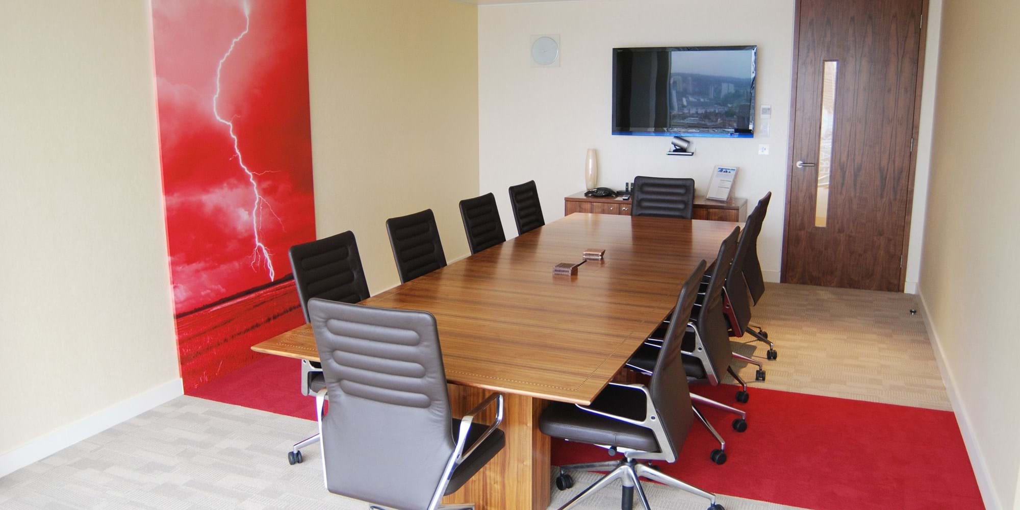 Modus Workspace office design, fit out and refurbishment - Renaissance Re - Meeting Room - DSC_0127.jpg