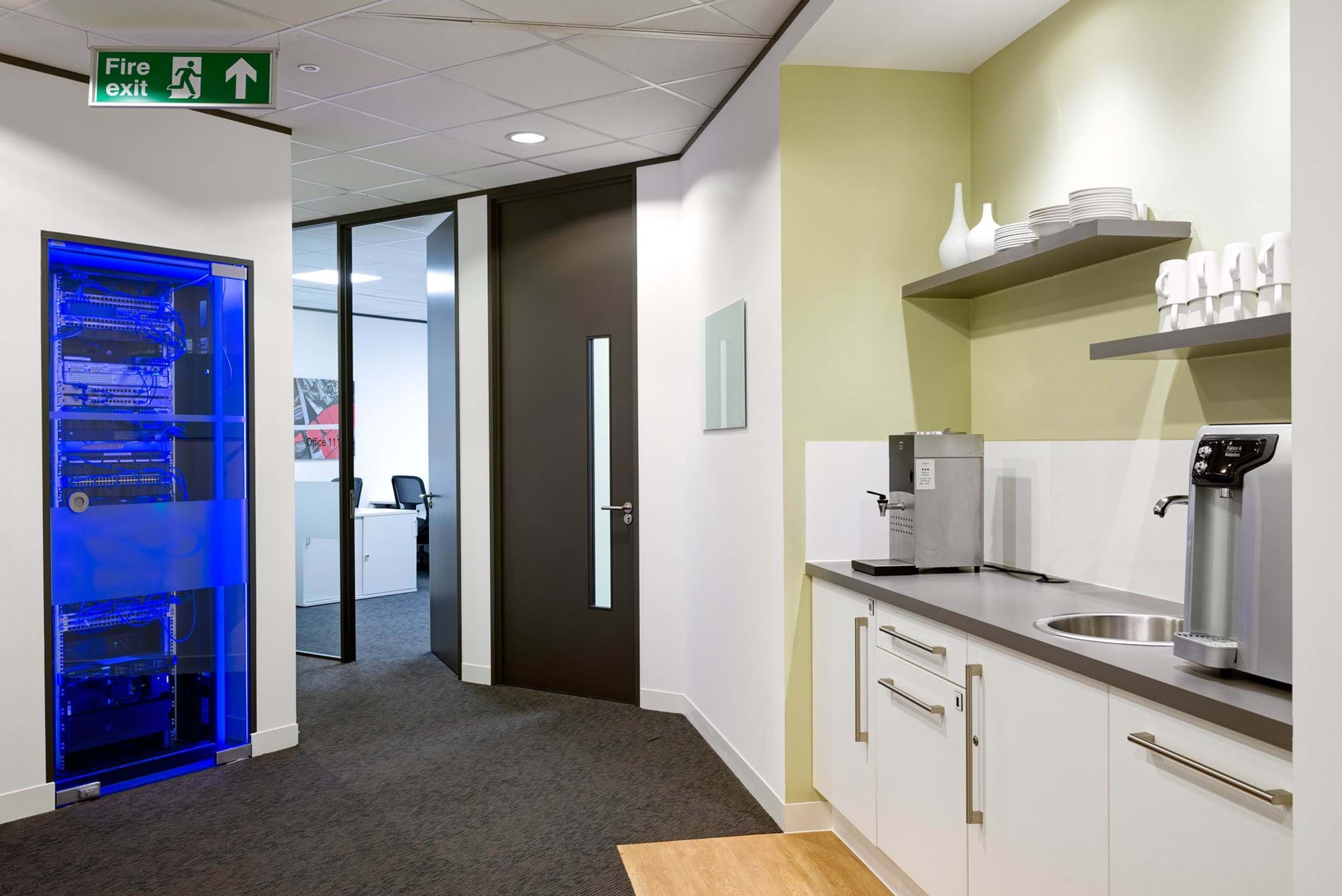 Modus Workspace office design, fit out and refurbishment - Regus - Kensington - Teapoint - Regus Kensington 07 web site.jpg