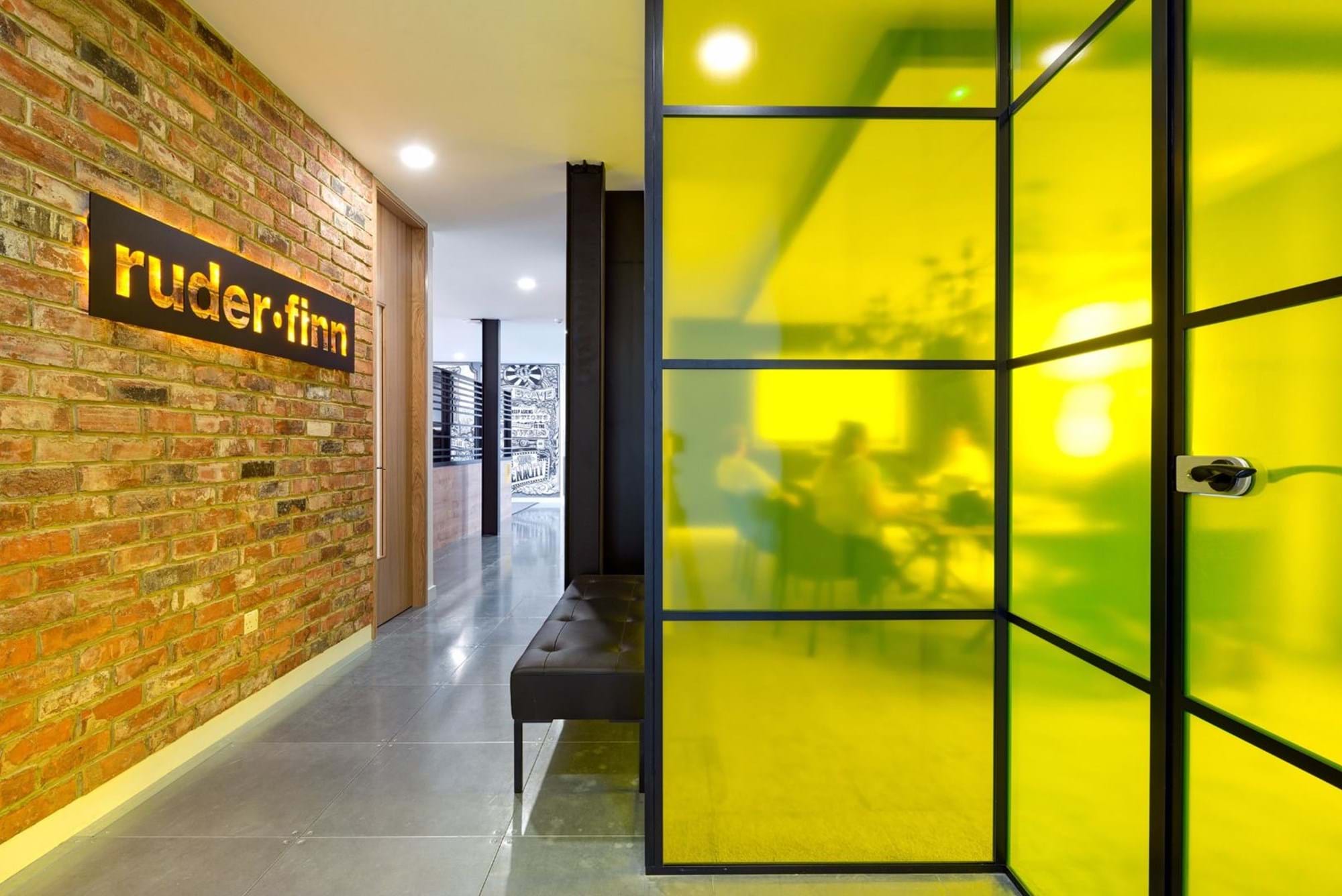 Modus Workspace office design, fit out and refurbishment - Ruderfinn - Ruder Finn 01 highres sRGB.jpg