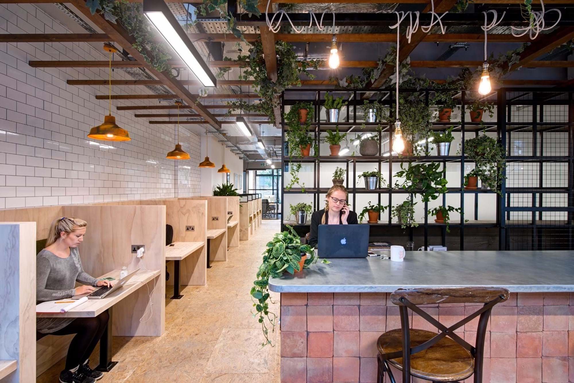 Modus Workspace office design, fit out and refurbishment - Worklife - London Fields - Regus London Fields 02 highres sRB.jpg