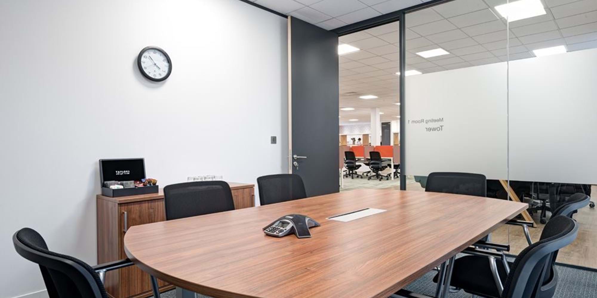 Modus Workspace office design, fit out and refurbishment - Regus Stokenchurch - Regus Gerrads Cross 04 highres sRGB.jpg