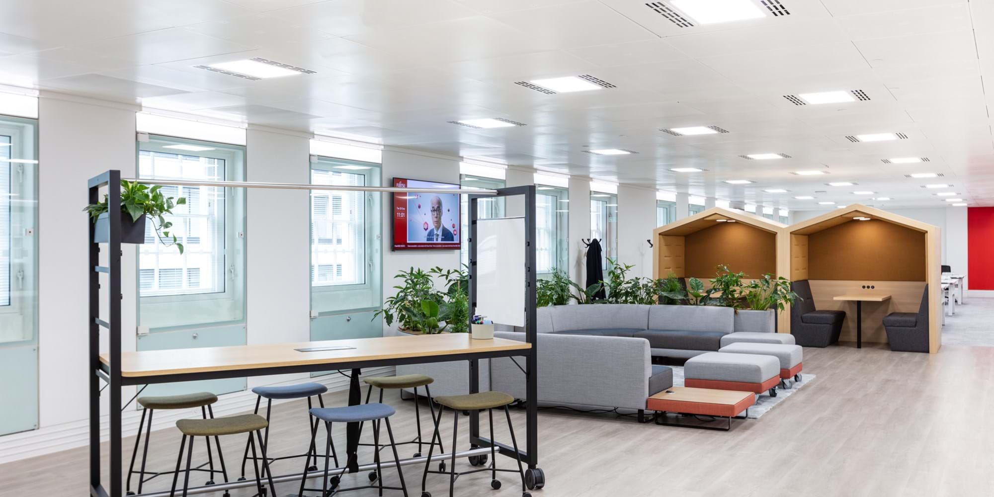 Modus Workspace office design, fit out and refurbishment - Fujitsu 22 Baker Street - Modus_Fujitsu-2.jpg