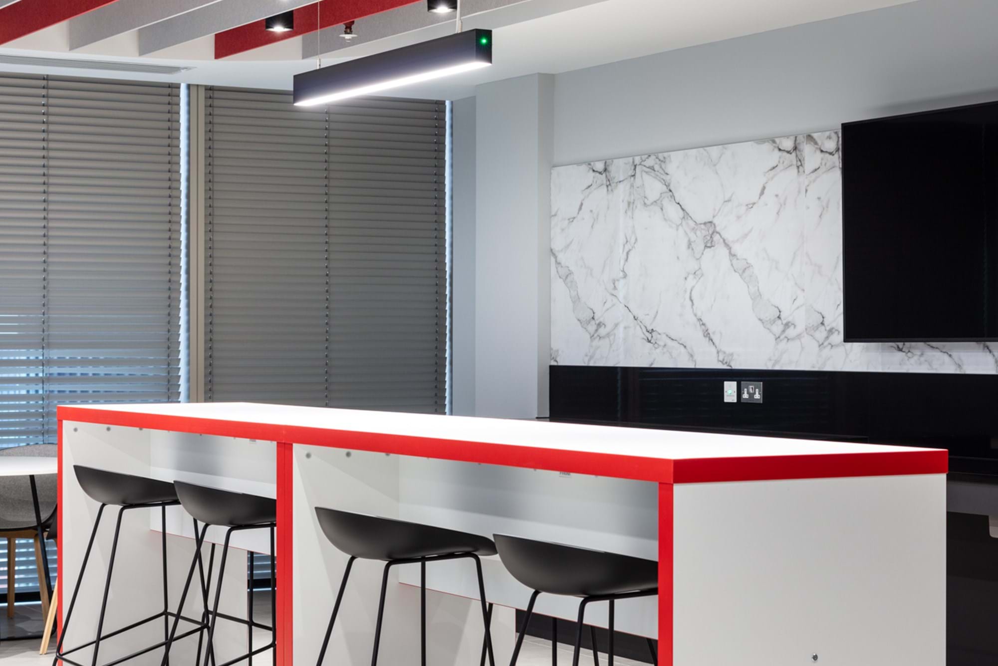 Modus Workspace office design, fit out and refurbishment - International Private Bank - Modus_Bank_Of_Canada-12.jpg