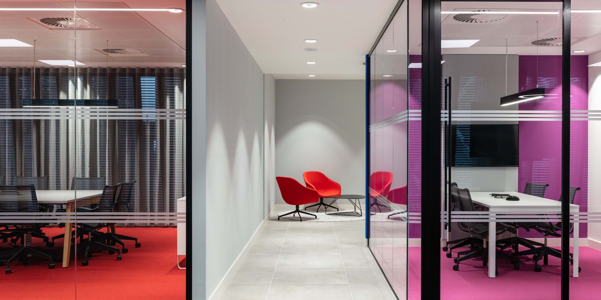 Modus Workspace office design, fit out and refurbishment - International Private Bank - Modus_Bank_Of_Canada-24.jpg