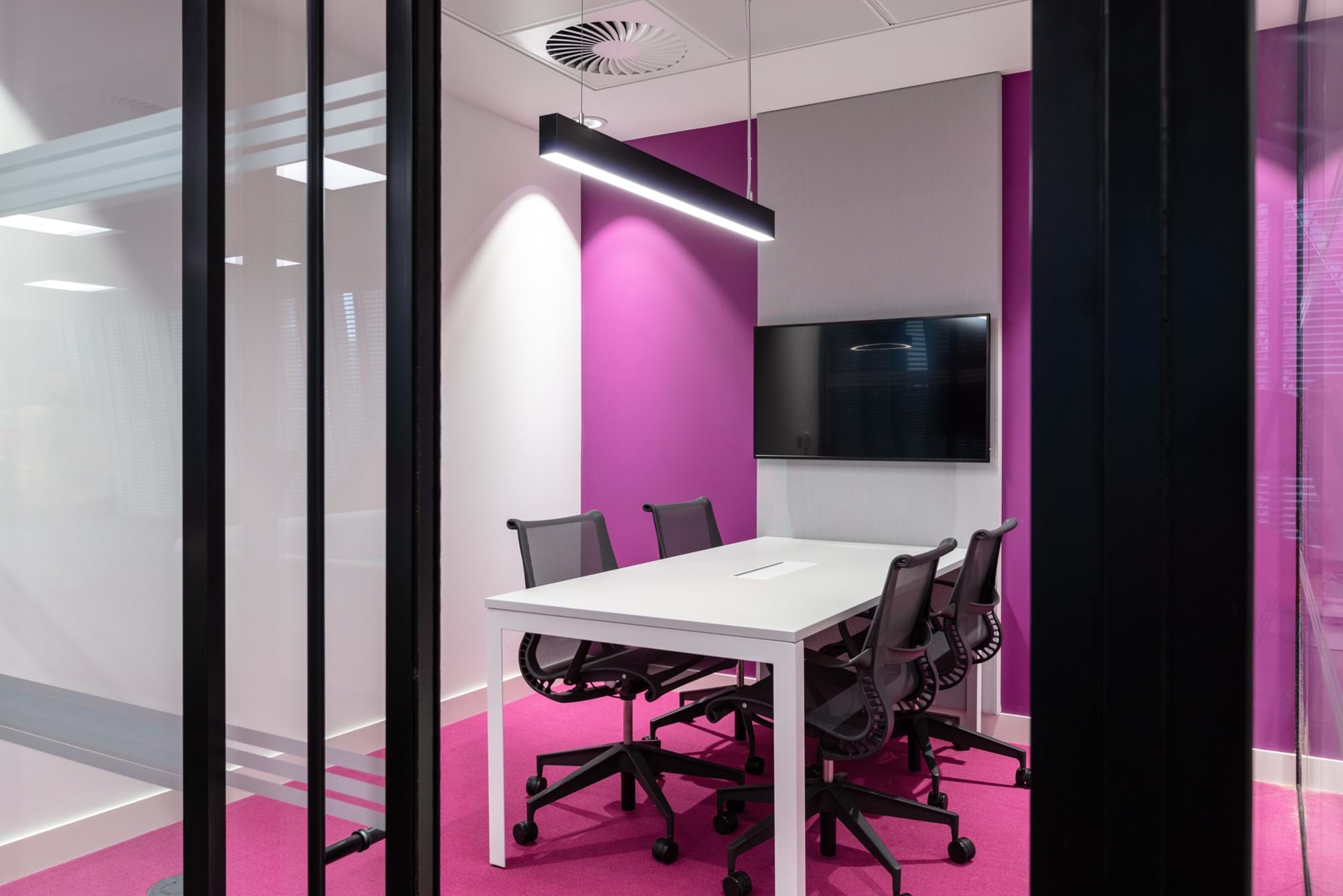 Modus Workspace office design, fit out and refurbishment - International Private Bank - Modus_Bank_Of_Canada-32.jpg